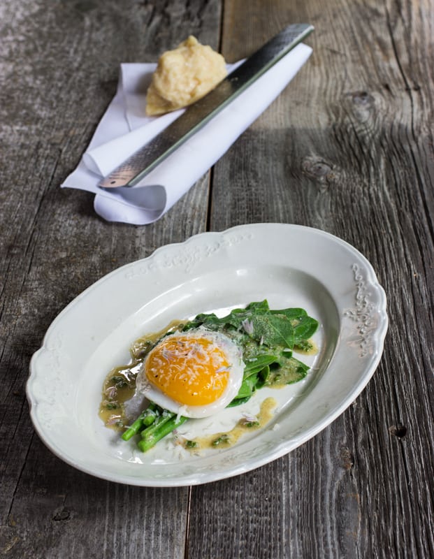 milkweed shoots with a duck egg and chives_-3