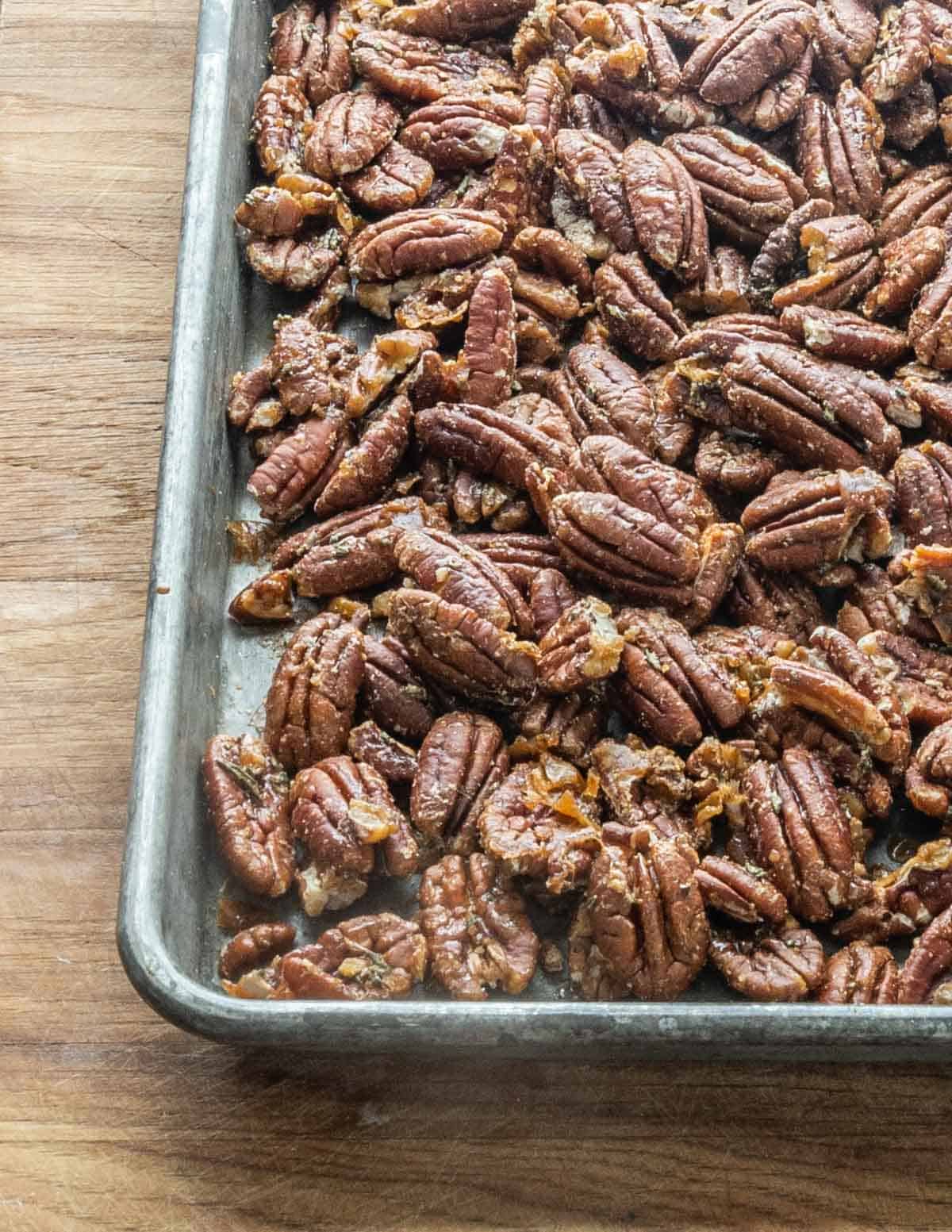 Spicy candied pecans with maple and rosemary