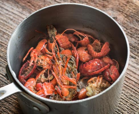 Making crayfish infused drawn butter