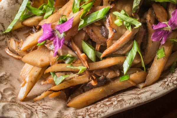 Braised burdock and pheasant back mushrooms recipe