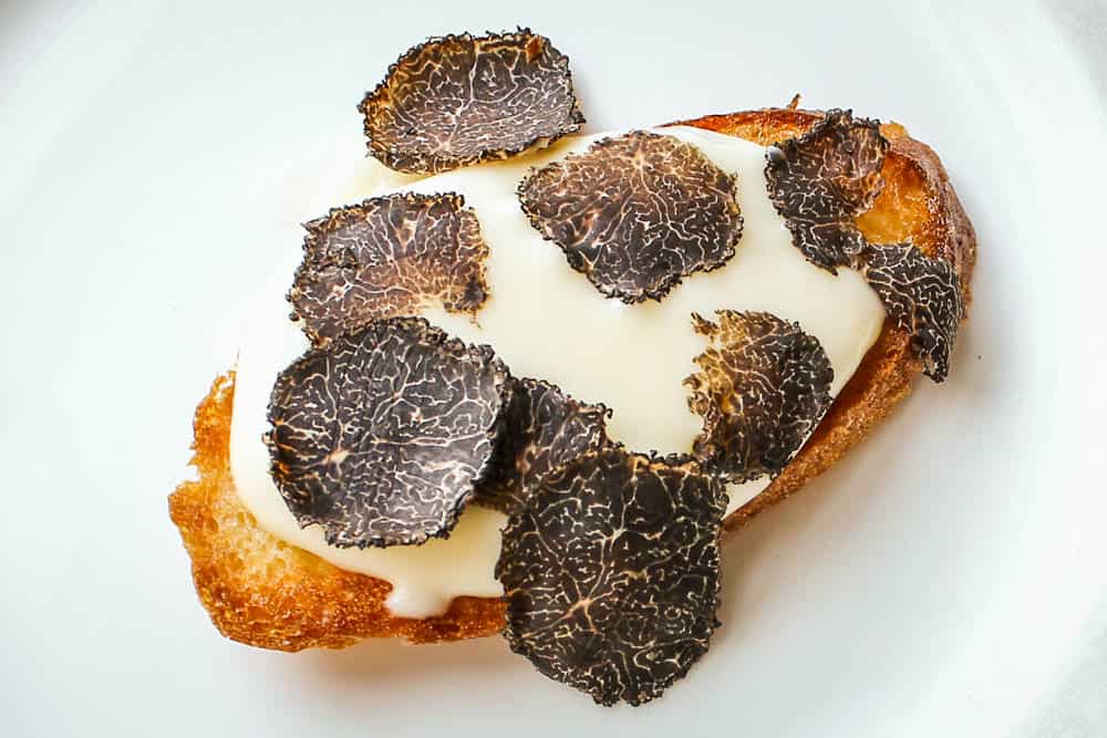 Black truffle and muenster crostini (11)