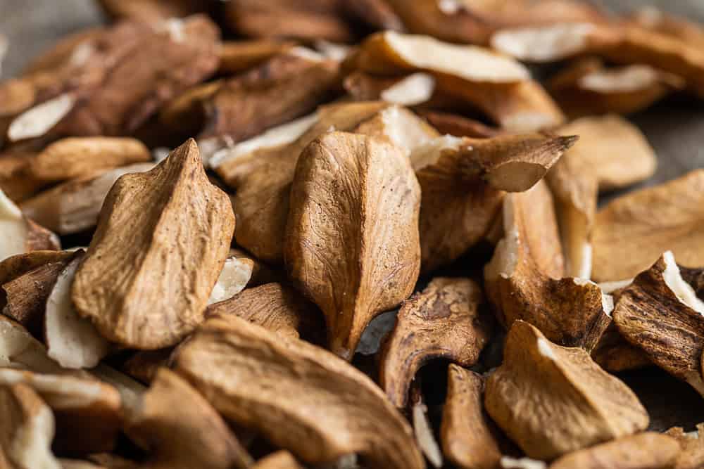 Shelled butternuts or white walnuts