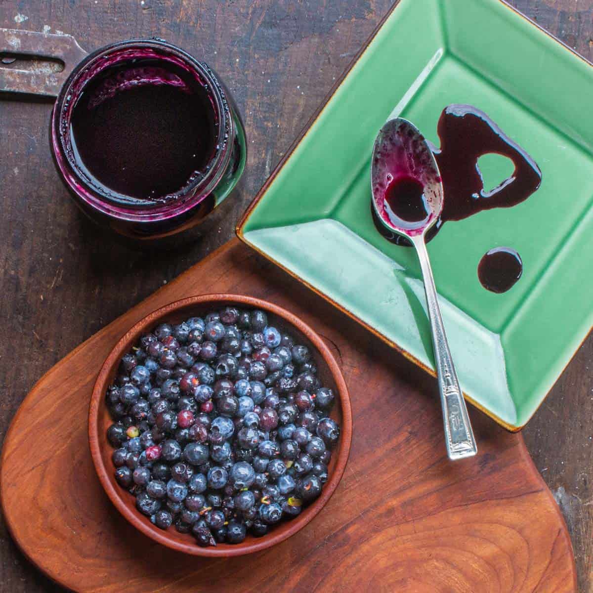 Wild blueberry juice reduction or molassses recipe