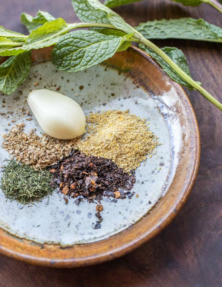 Spices for highbush cranberry tkemali sauce