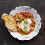 Moroccan brains recipe with eggs, tomato and harissa