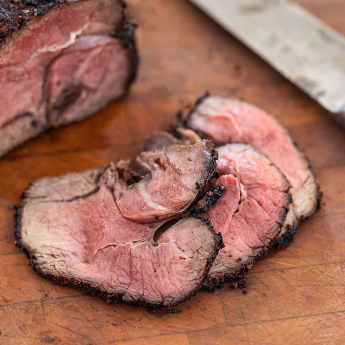 Chili-rubbed venison tri-tip steak recipe 