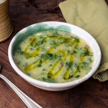 Spanish nettle soup with ham