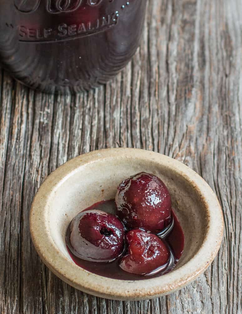 Cherries preserved in wild cherry syrup 