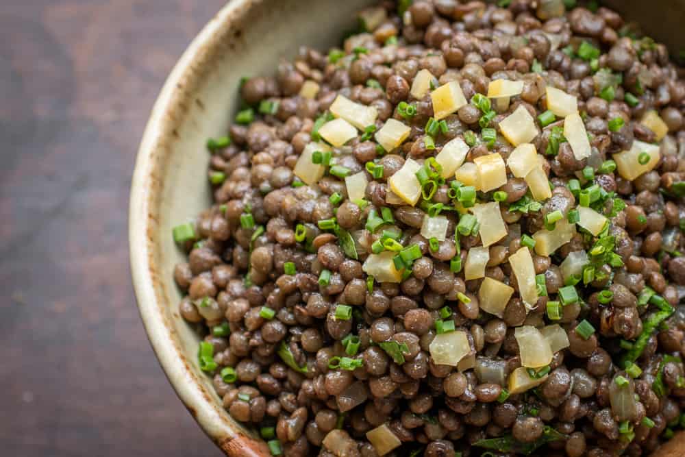 Black lentils with golpar or cow parsnip seed