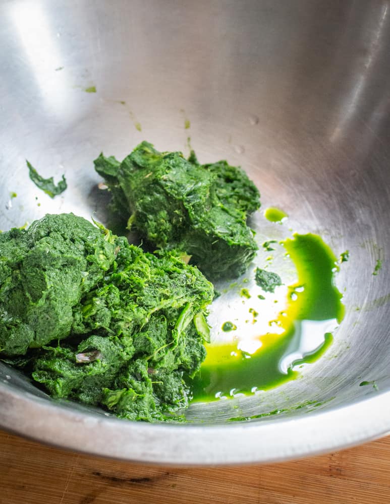 Leftover pulp from ramp leaves in a bowl