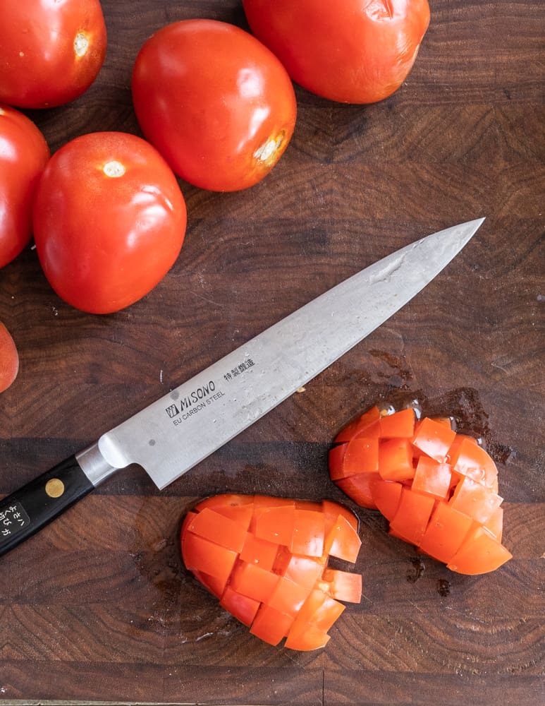 Dicing roma tomatoes