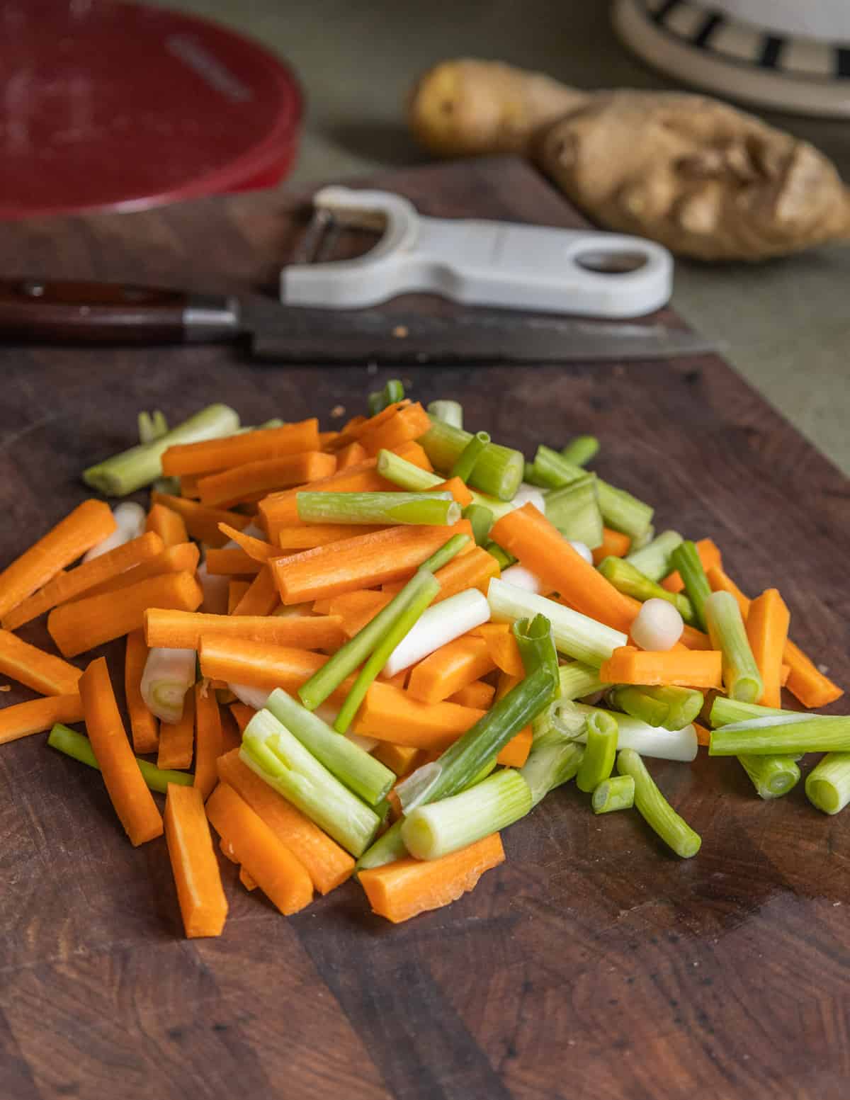 Cutting vegetables for broth