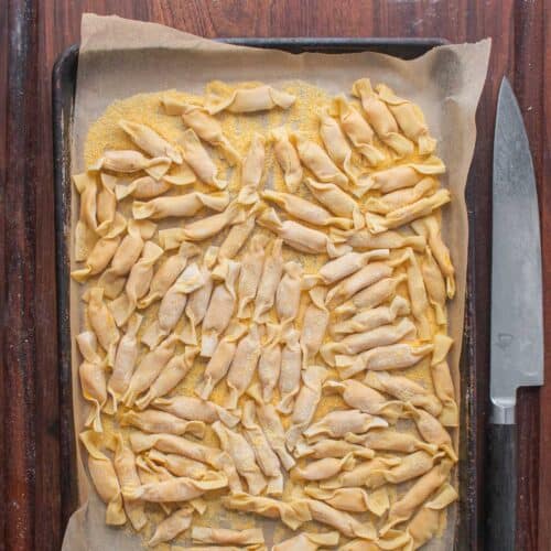 Caramelle: Candy-Shaped Pasta With Squash Filling (Recipe)