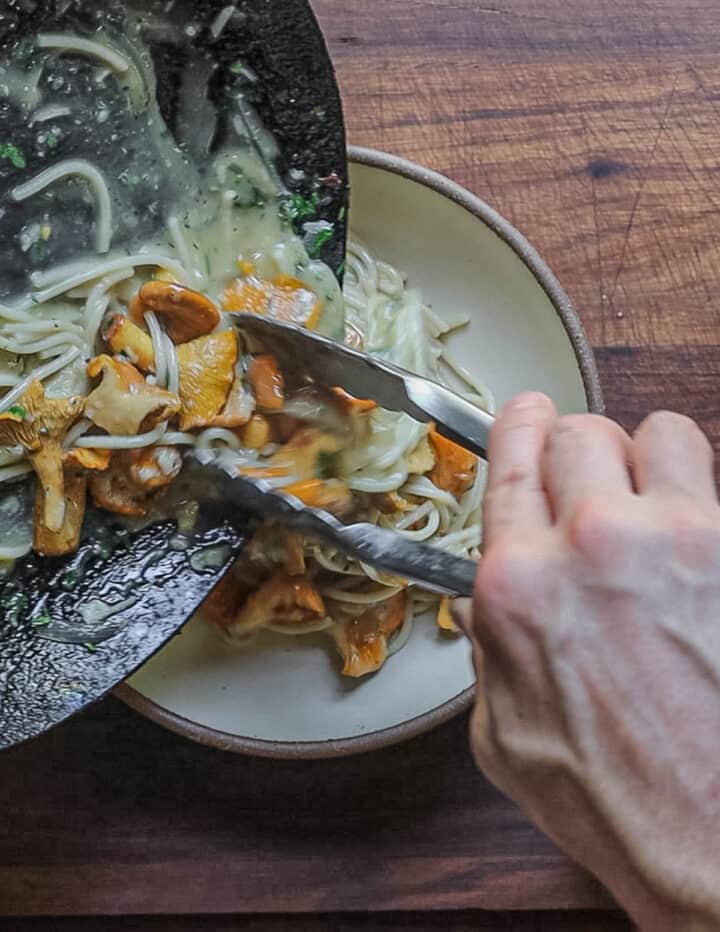 Chanterelle Pasta with Roasted Garlic Wine Sauce Forager Chef