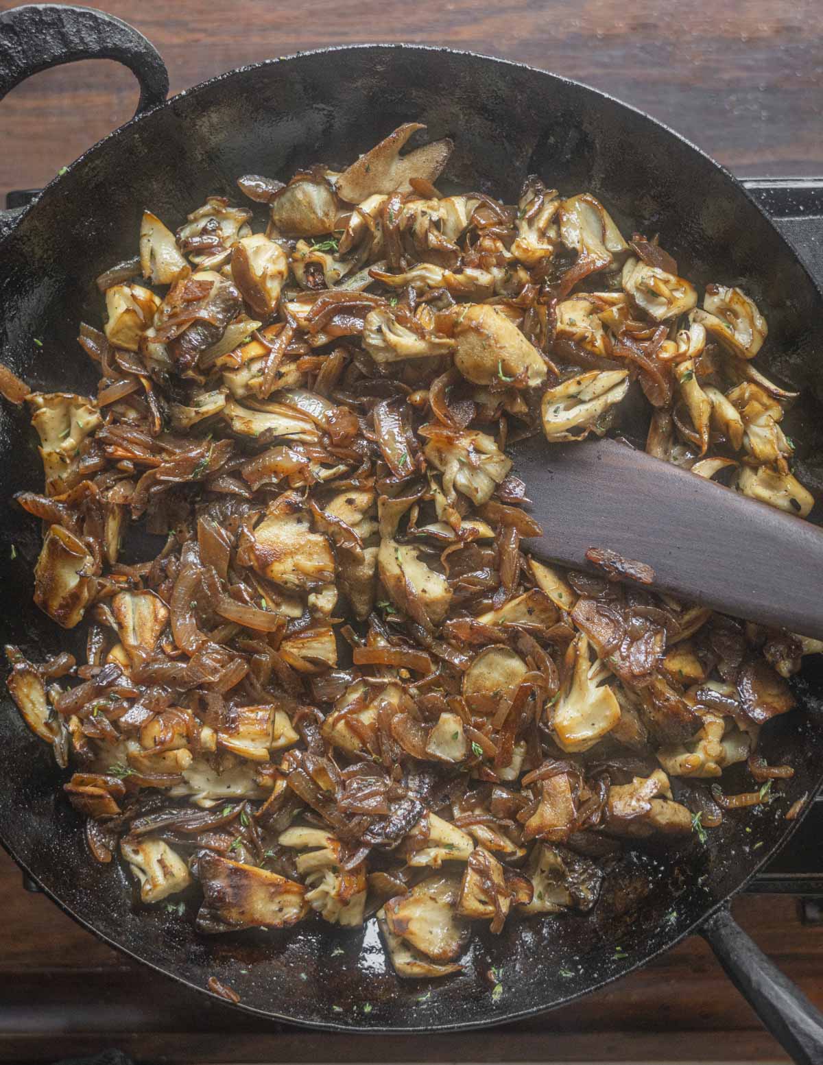 A finished pan of caramelized mushrooms and onions.